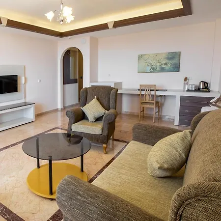 Hotel Extrahome